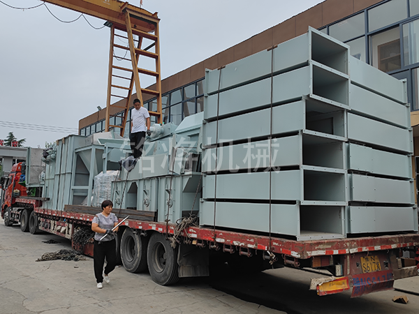 廣東湛江三立方雙軸混合機生產線發(fā)貨